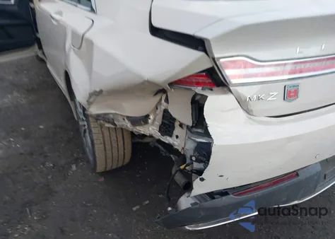 2019 Lincoln Mkz Standard z USA, uszkodzony, nr VIN 3LN6L5A90KR618154